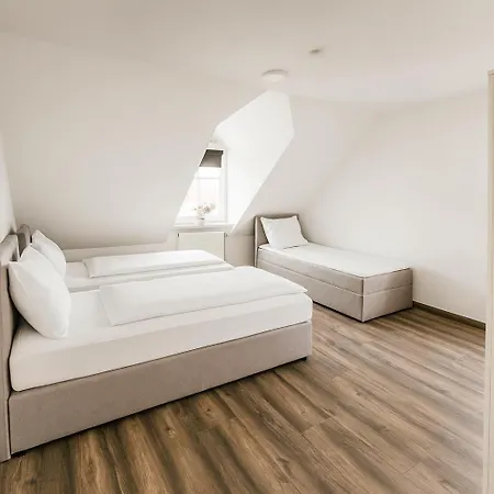 Sunnyhome Monteurwohnungen Und In * 쉬반도르프 인 바이에른